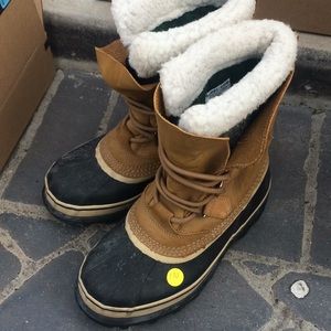 Sorrel winter duck boots in great condition.